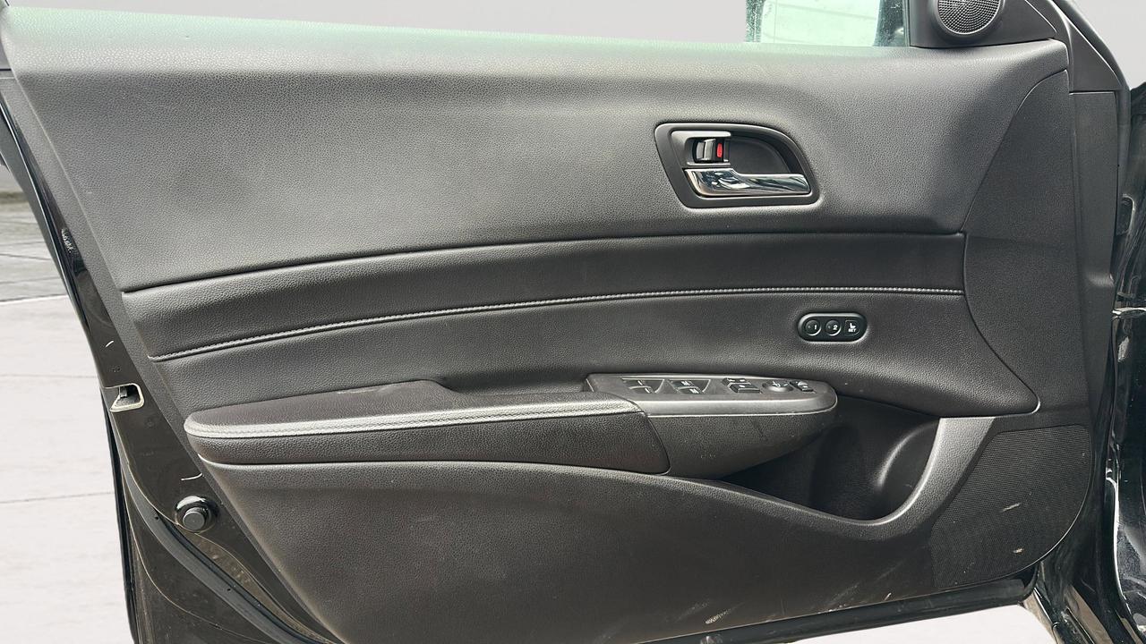 2017 Acura ILX Premium Package Photo