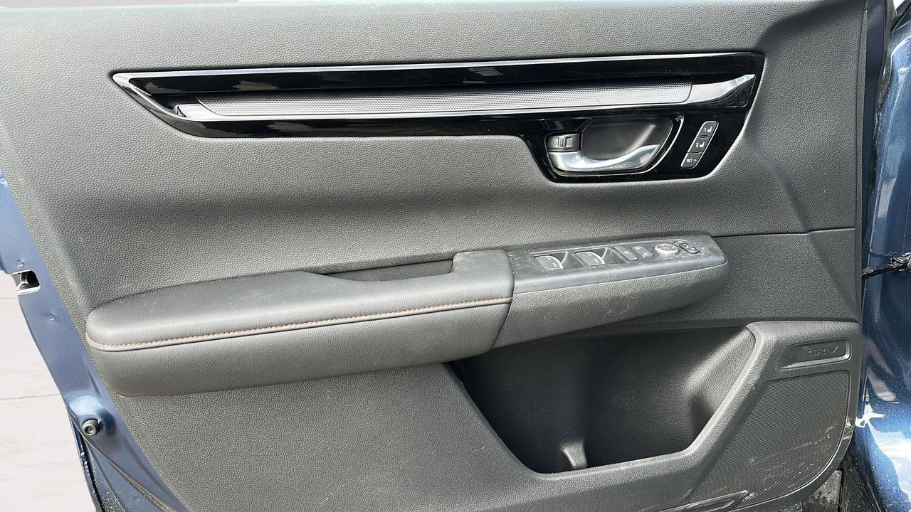 2026 Honda CR-V Hybrid Touring Photo