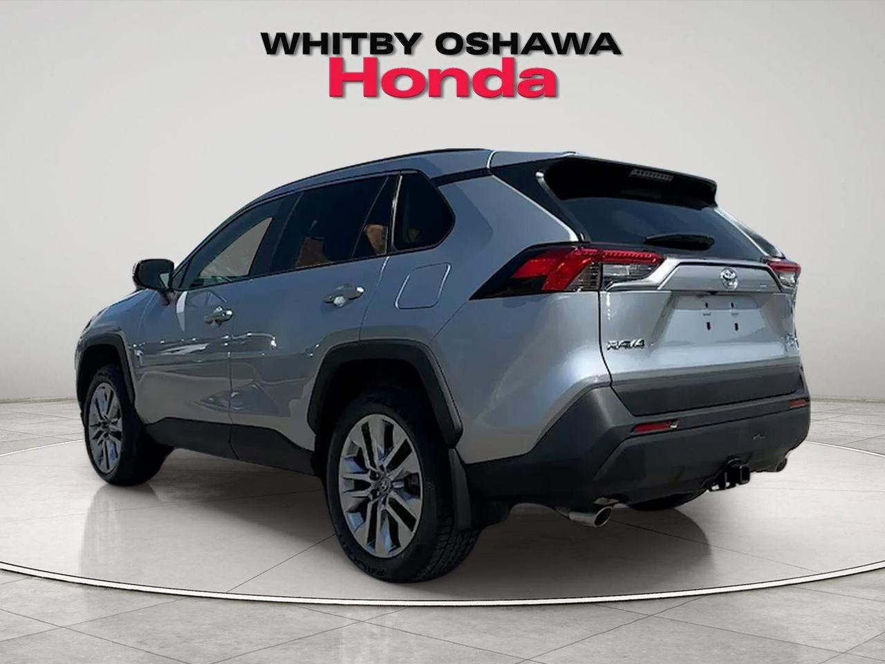 2025 Toyota RAV4 XLE Photo