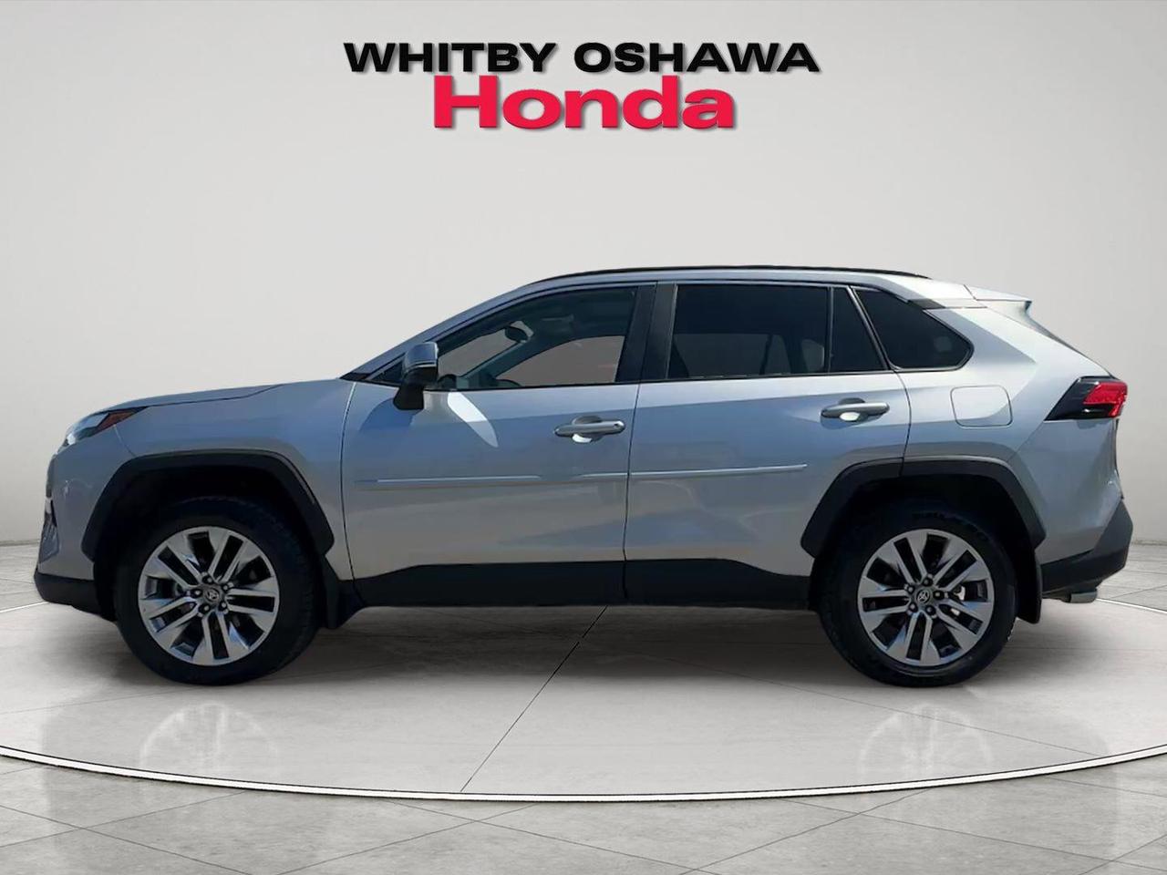 2025 Toyota RAV4 XLE Photo
