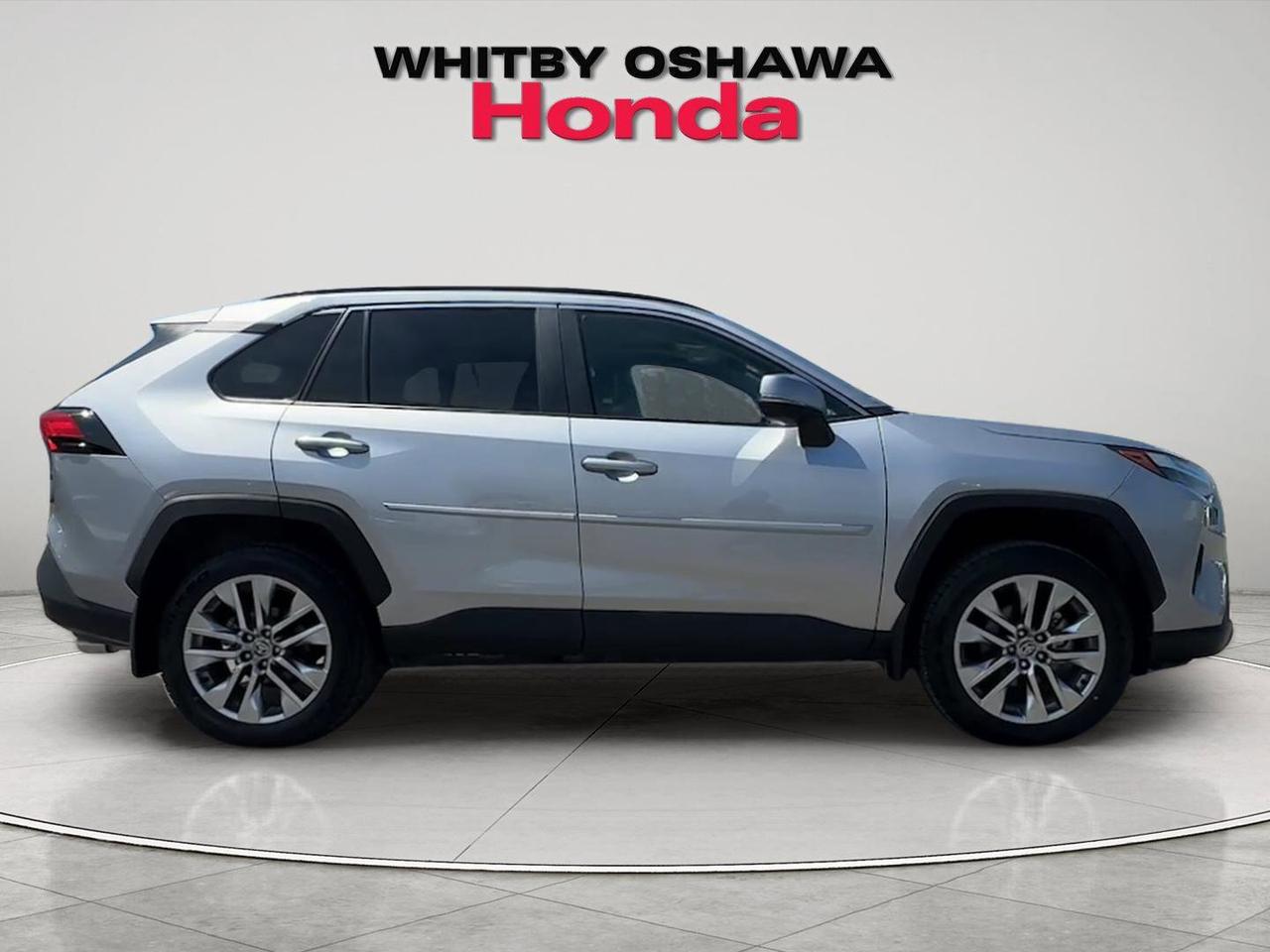 2025 Toyota RAV4 XLE Photo