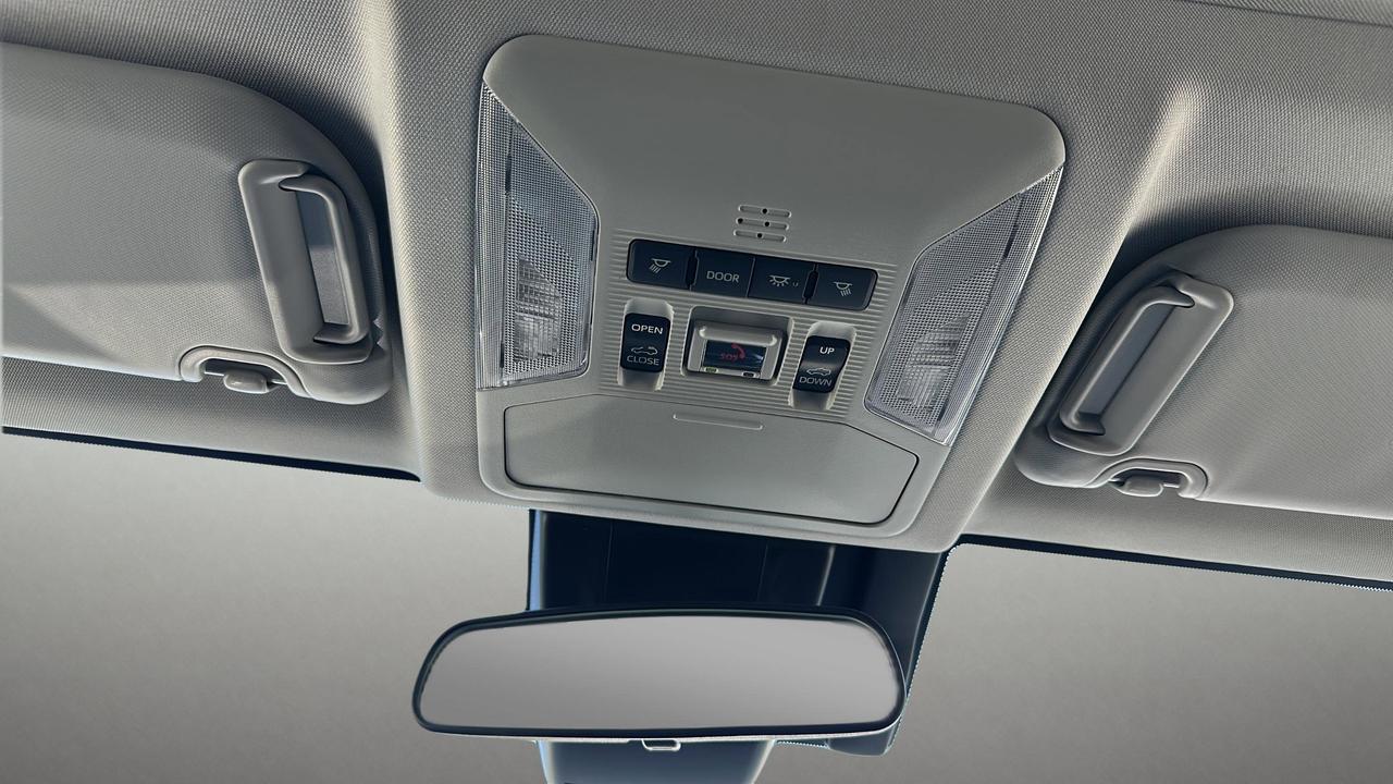 2025 Toyota RAV4 XLE Photo
