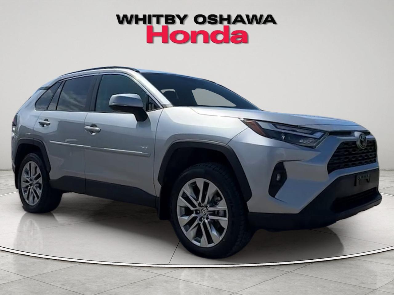 2025 Toyota RAV4 XLE Photo