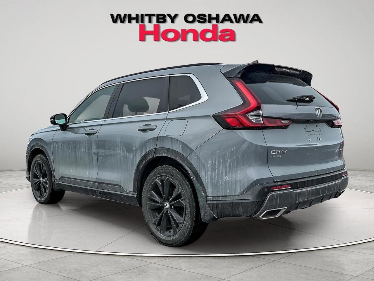 2023 Honda CR-V Hybrid Touring Photo2