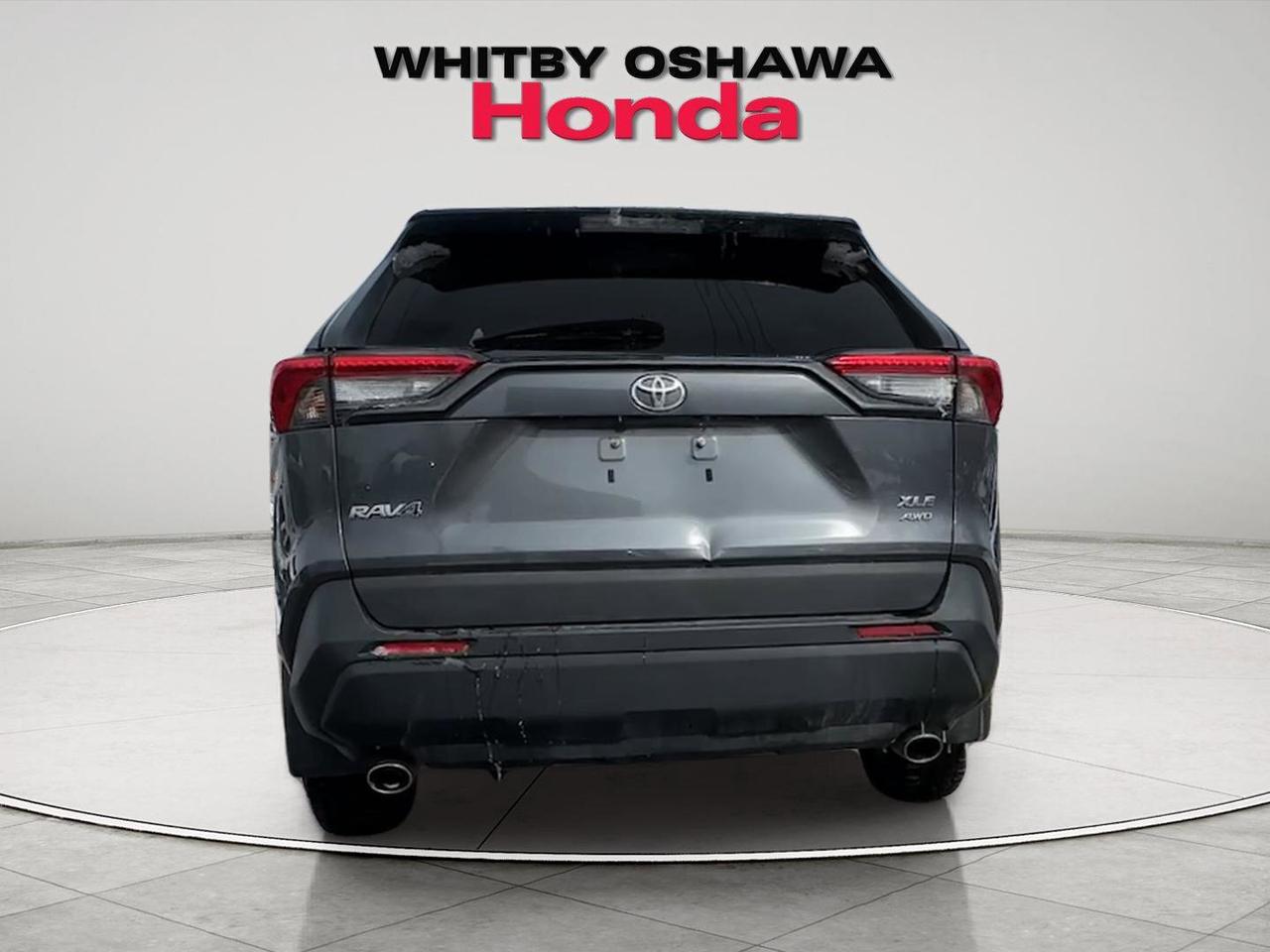 2021 Toyota RAV4 XLE Photo