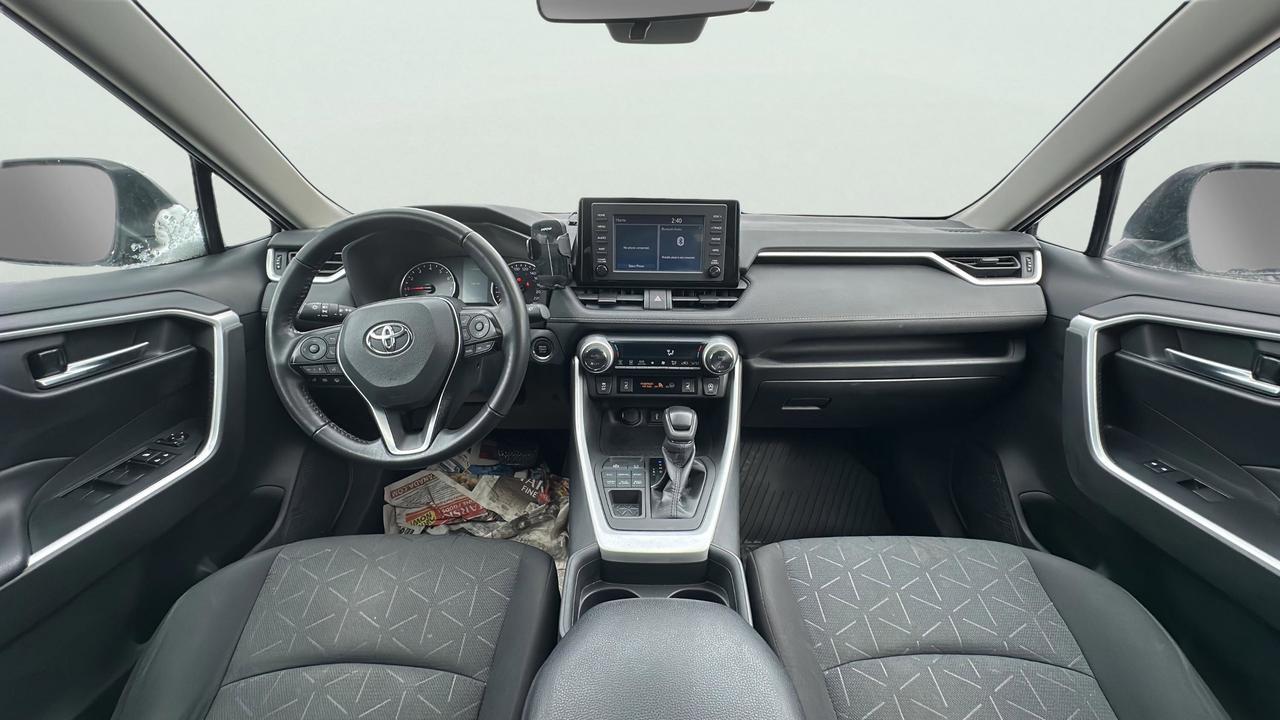 2021 Toyota RAV4 XLE Photo
