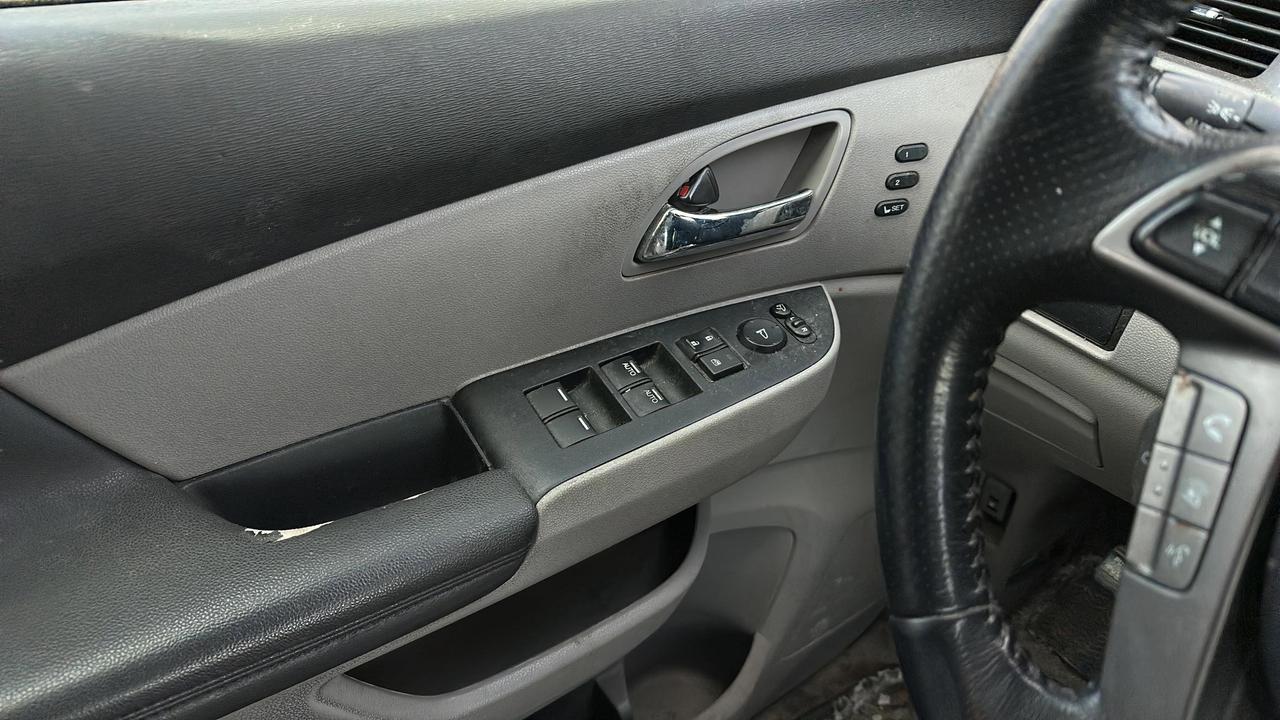 2014 Honda Odyssey Touring Photo