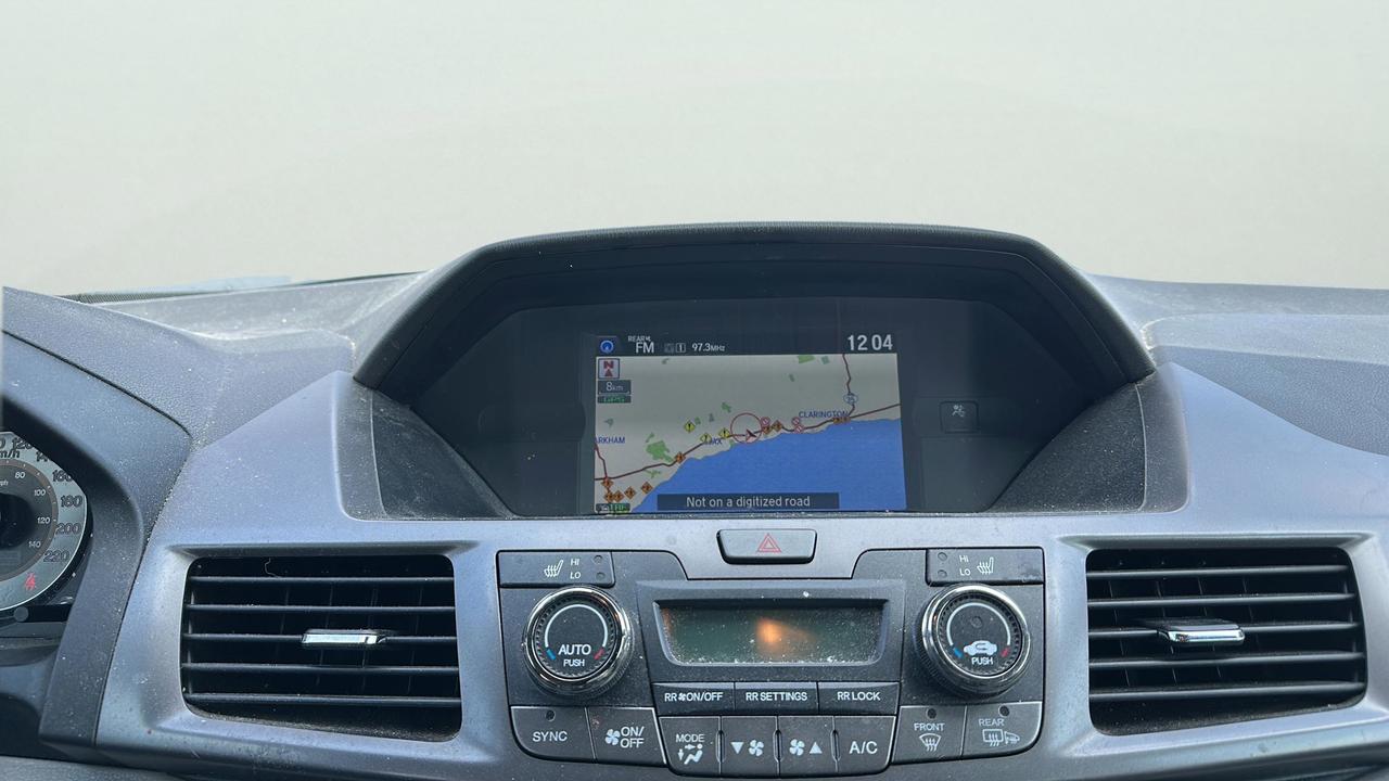 2014 Honda Odyssey Touring Photo