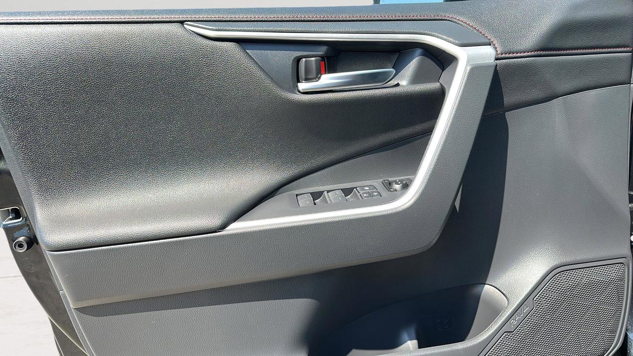 2024 Toyota RAV4 Prime XSE Photo