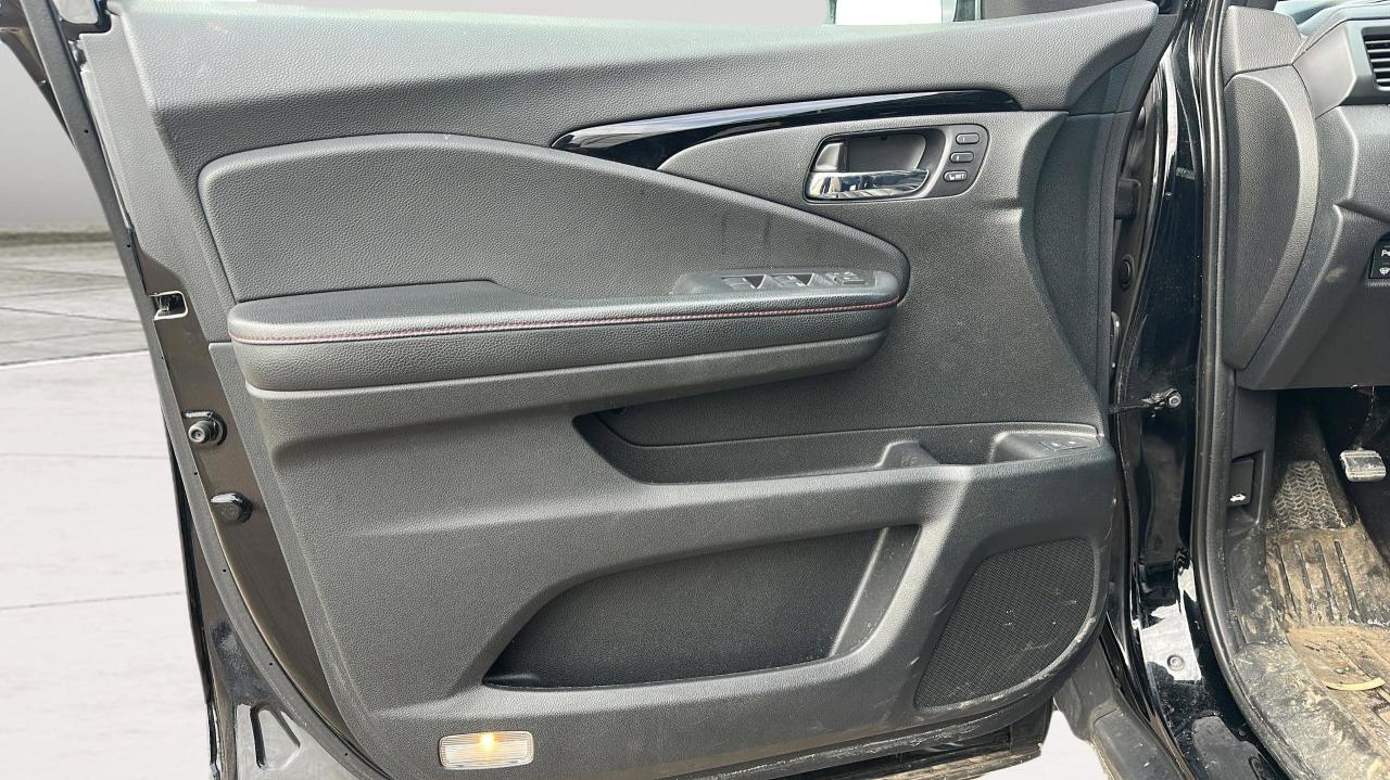 2019 Honda Pilot Black Edition Photo