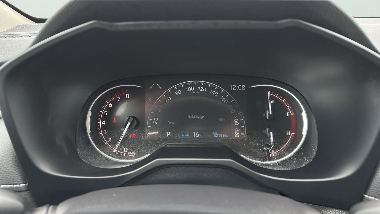 2025 Toyota RAV4 XLE Photo