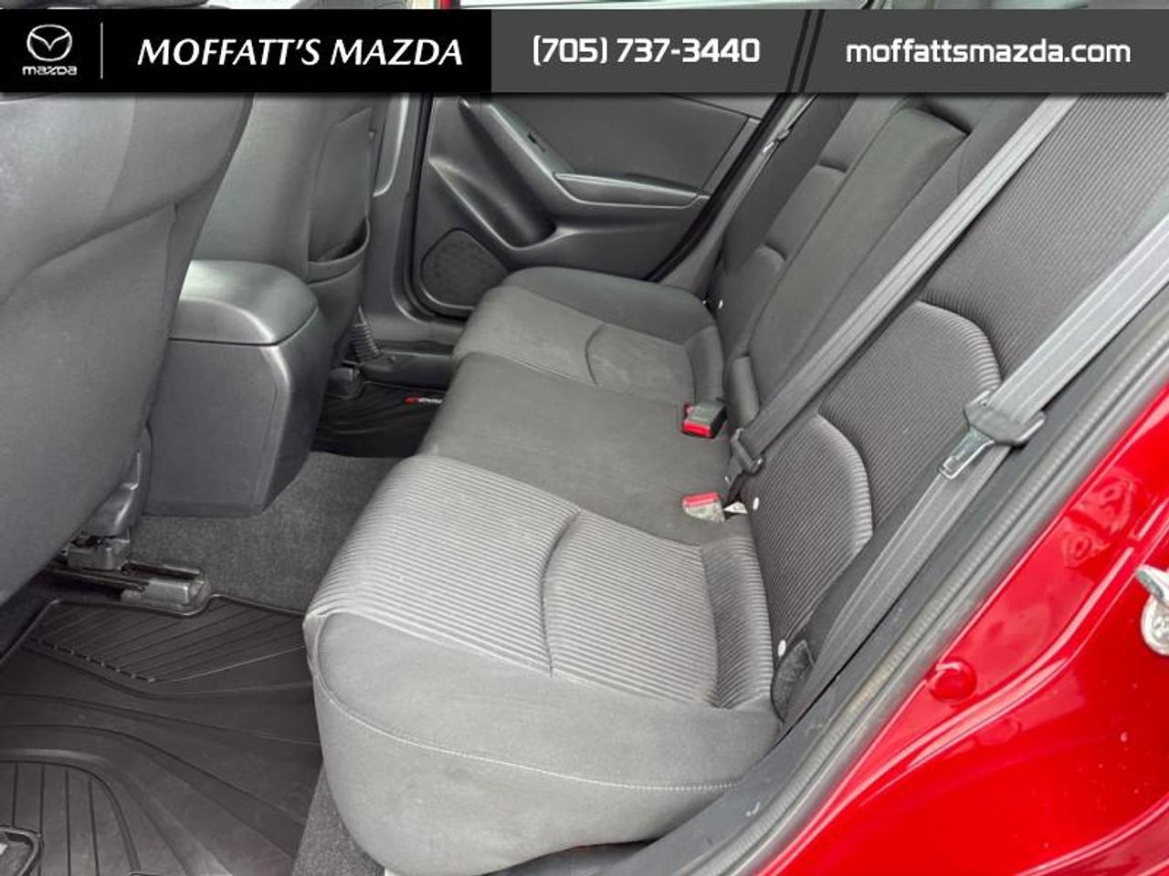 2015 Mazda MAZDA3 GS Photo