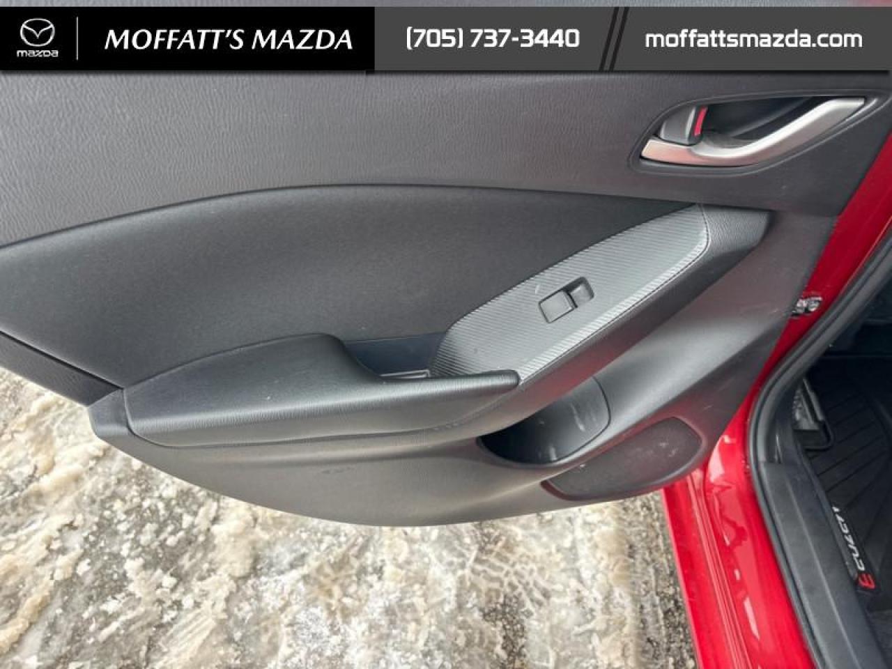 2015 Mazda MAZDA3 GS Photo