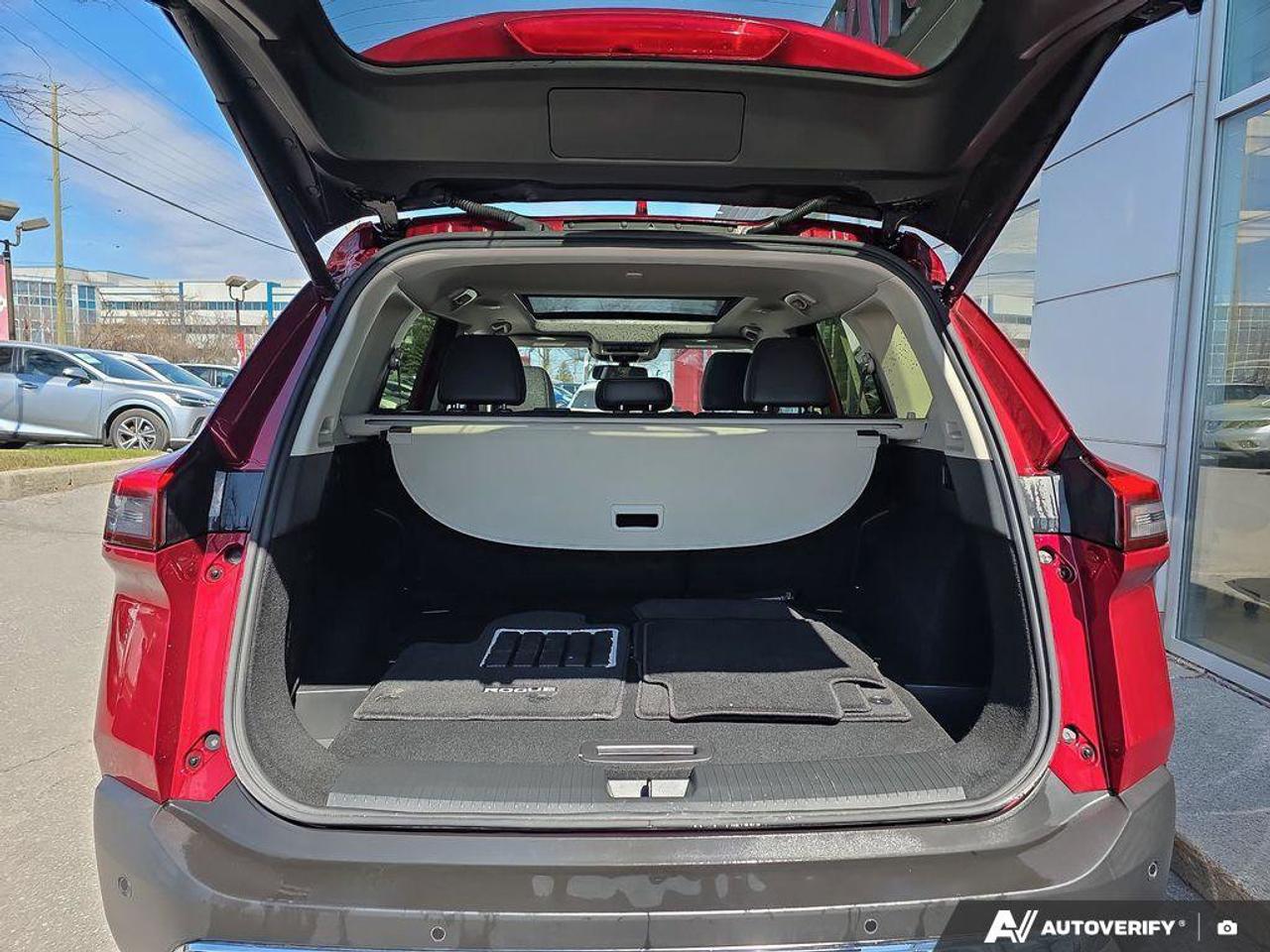 2023 Nissan Rogue Platinum AWD | Leather | 360 View Camera | Pro-Pilot Assist | Photo
