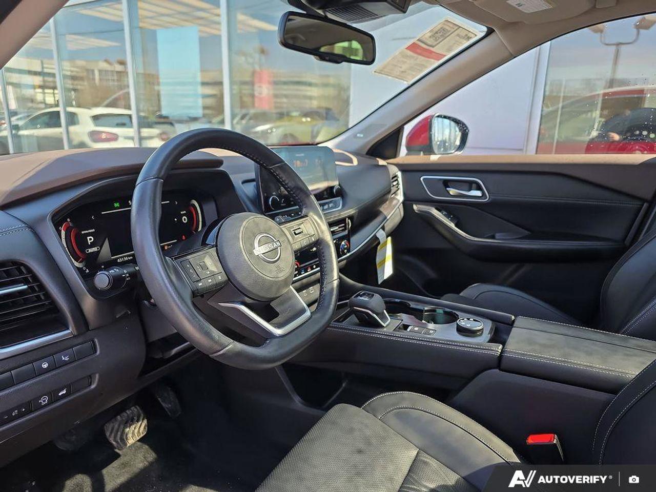 2023 Nissan Rogue Platinum AWD | Leather | 360 View Camera | Pro-Pilot Assist | Photo