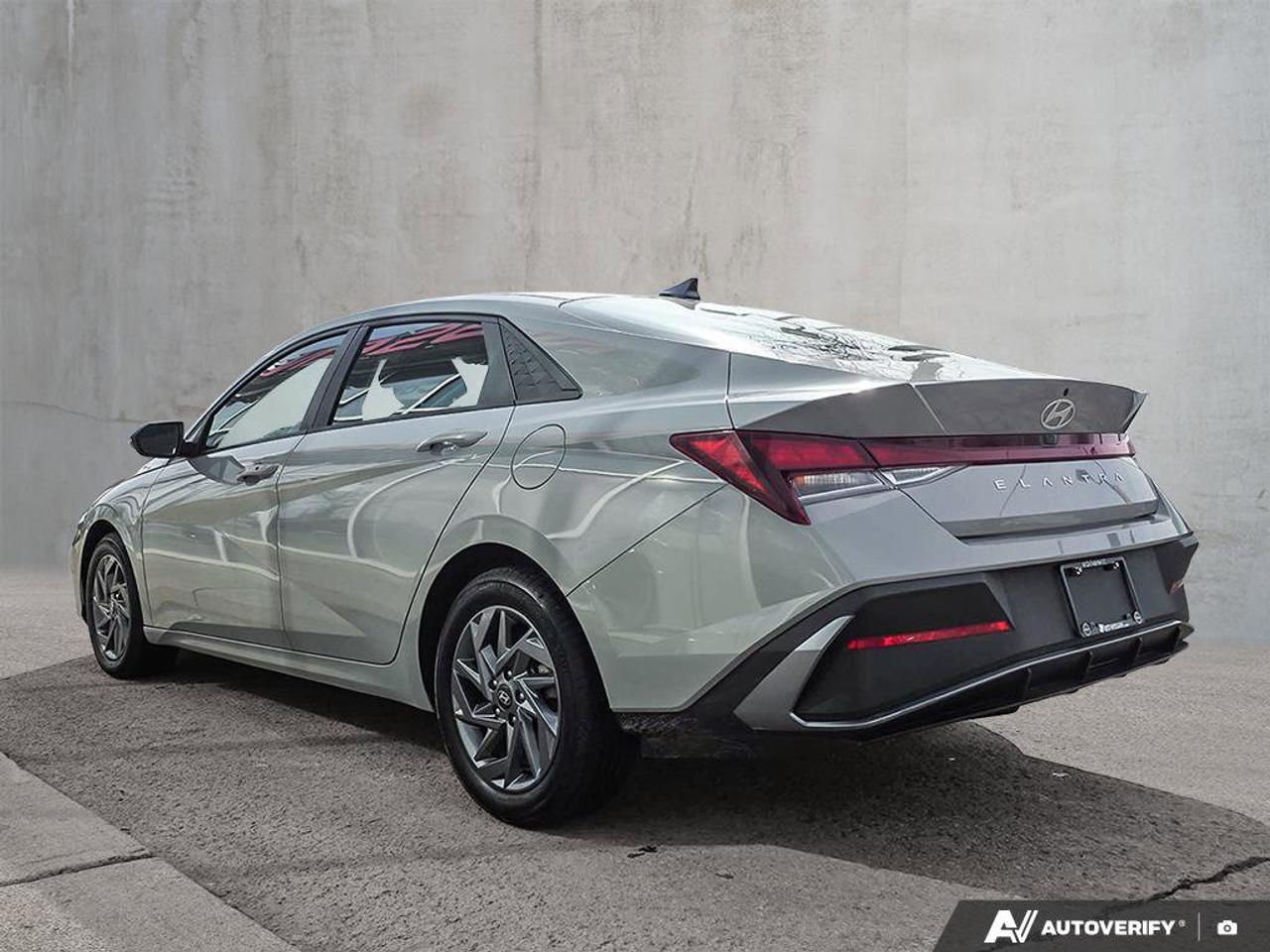 2024 Hyundai Elantra Preferred | Apple Car Play | Android Auto | Remote Engine Start | Photo