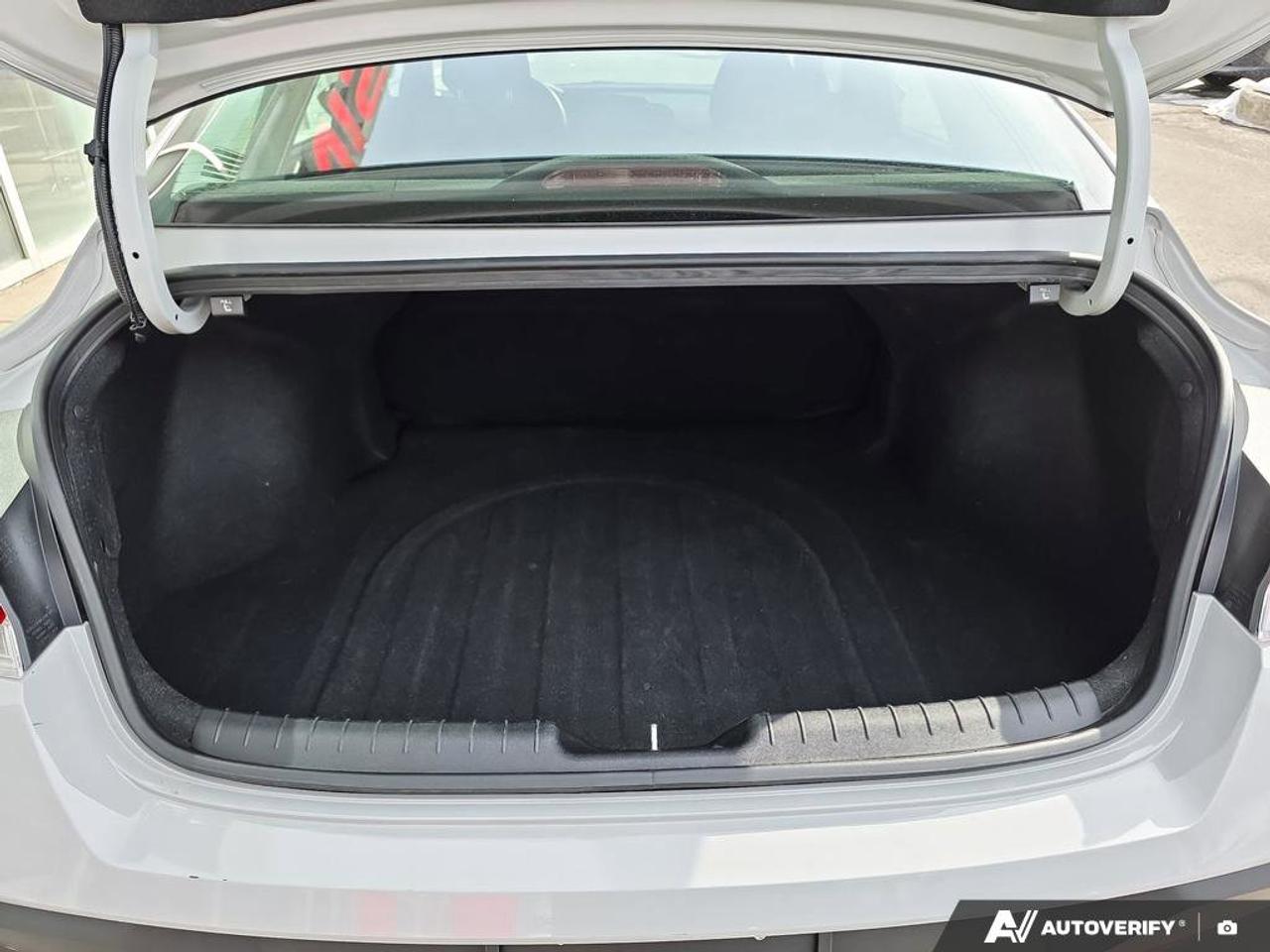 2024 Hyundai Elantra Preferred | Apple Car Play | Android Auto | Remote Engine Start | Photo