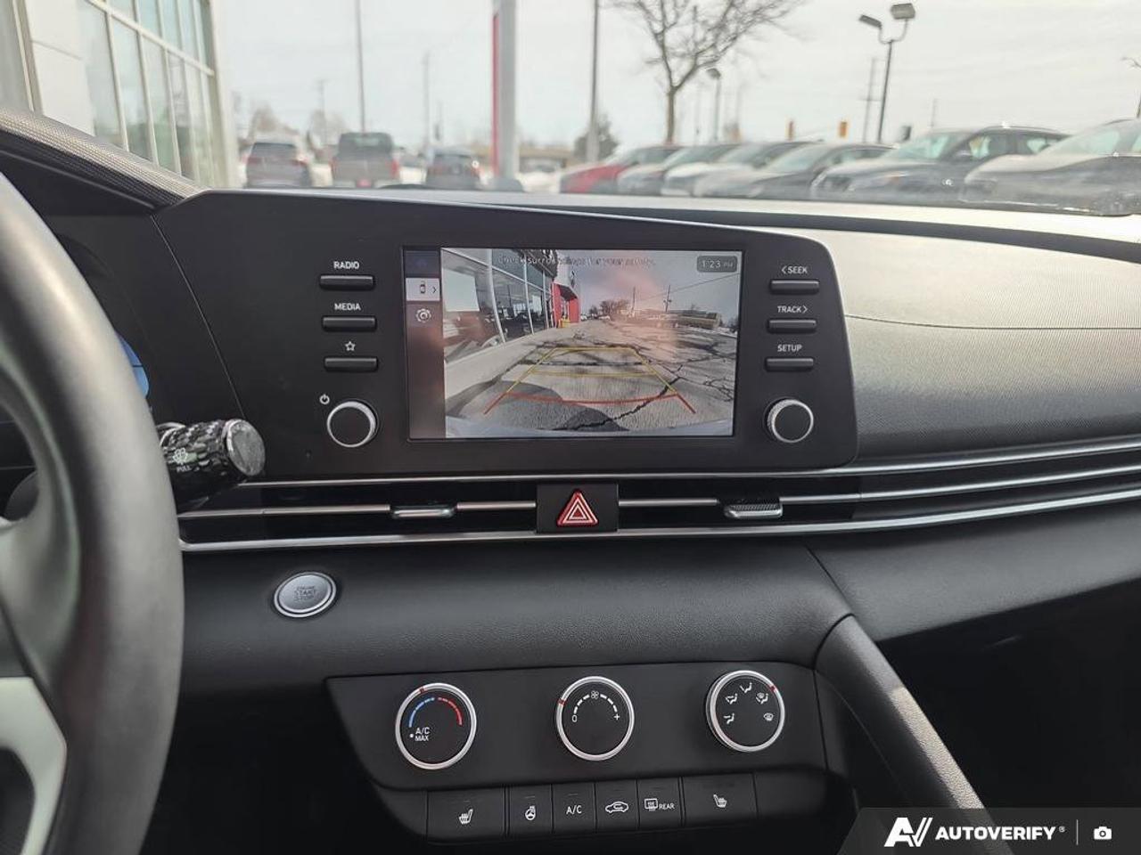 2024 Hyundai Elantra Preferred | Apple Car Play | Android Auto | Remote Engine Start | Photo