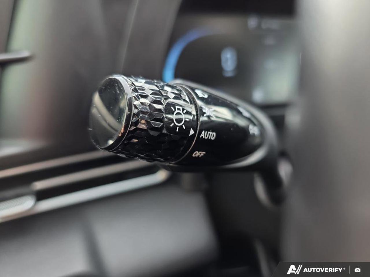 2024 Hyundai Elantra Preferred | Apple Car Play | Android Auto | Remote Engine Start | Photo
