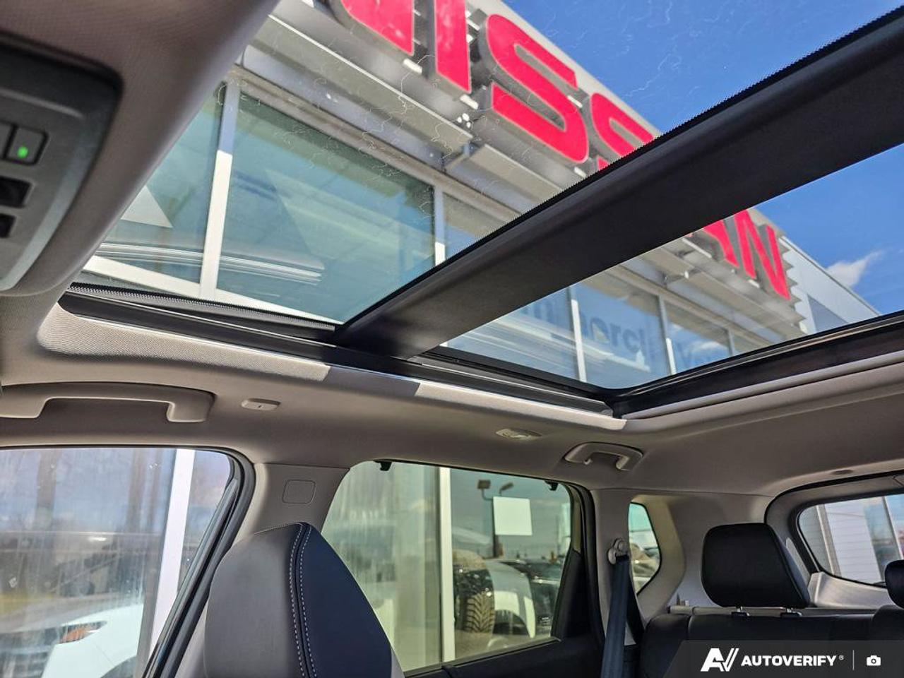 2023 Nissan Rogue Platinum AWD | Leather | 360 View | Apple Car Play | Photo