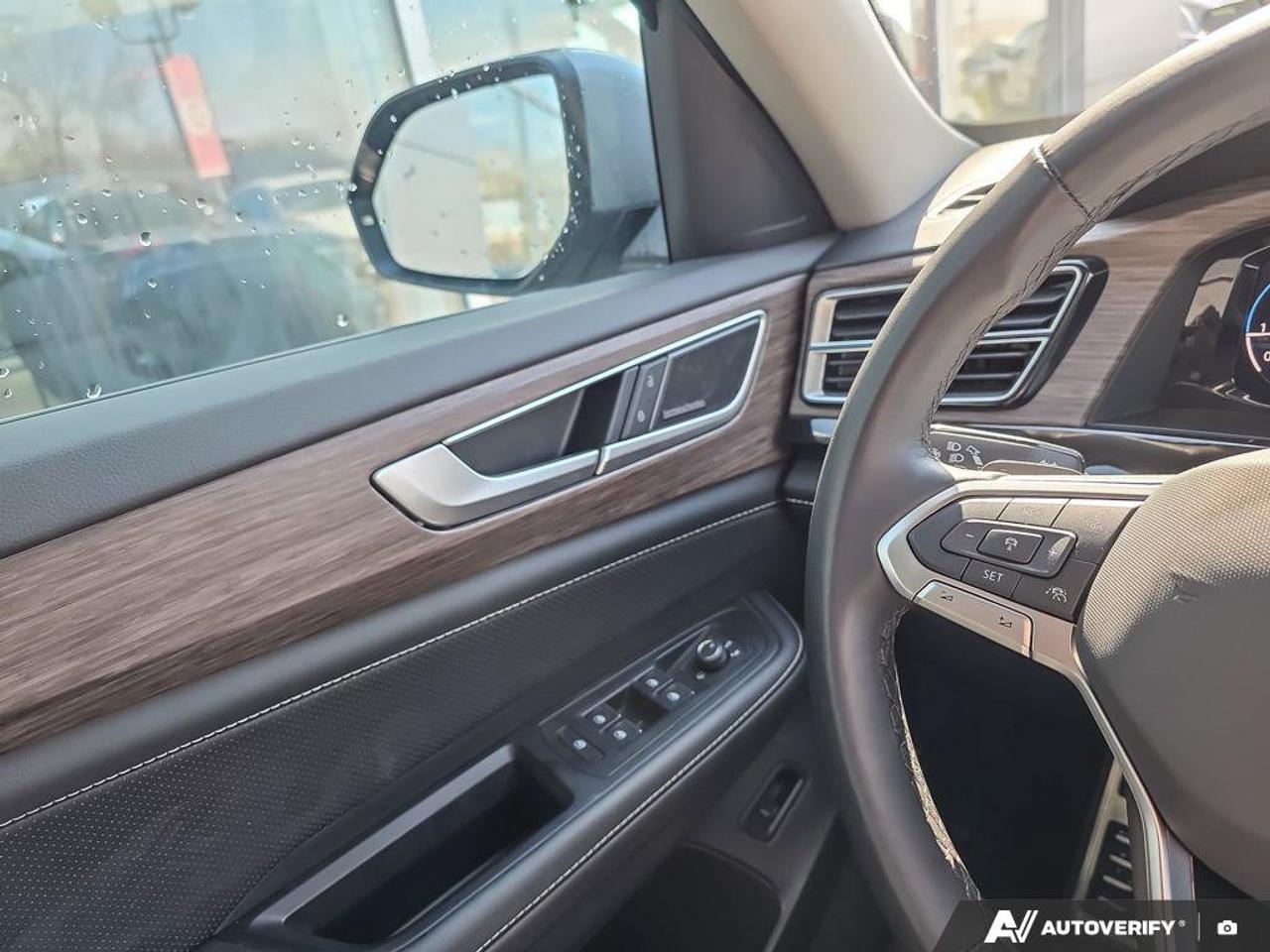 2025 Volkswagen Atlas Execline | Wireless Apple Car Play | Android Auto | Photo