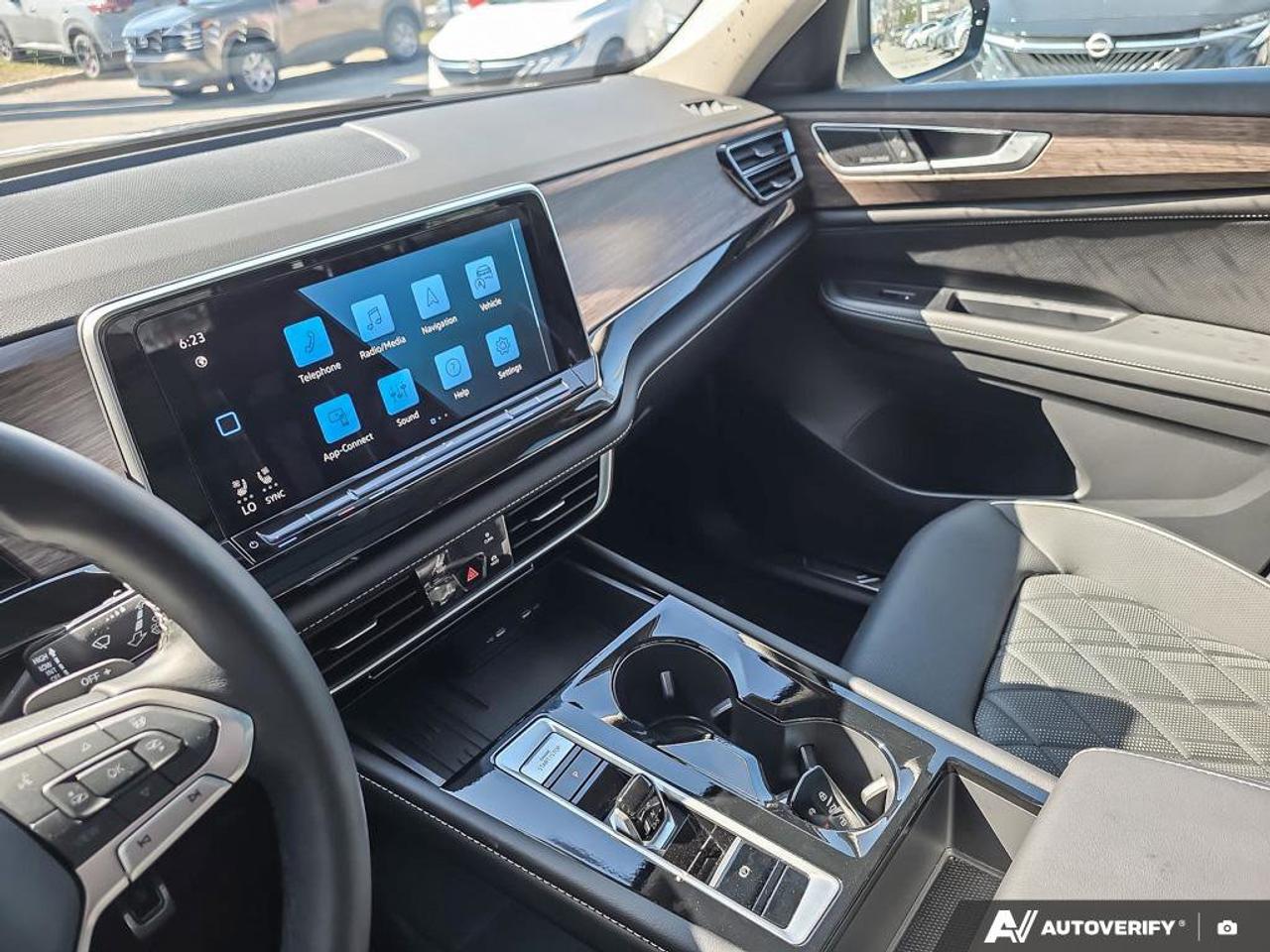 2025 Volkswagen Atlas Execline | Wireless Apple Car Play | Android Auto | Photo