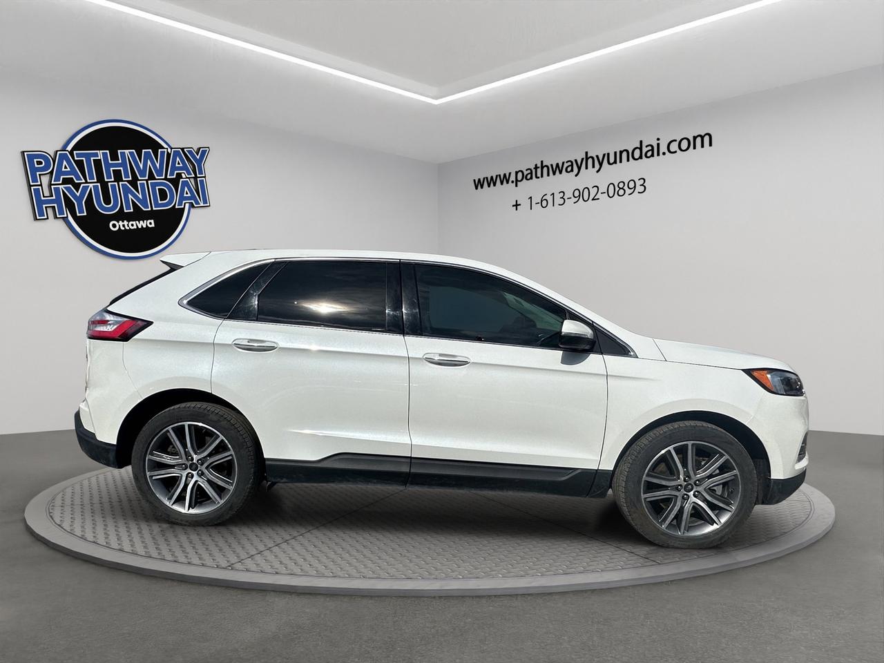 2023 Ford Edge Titanium | Reverse Cam | Heated Seats Photo2
