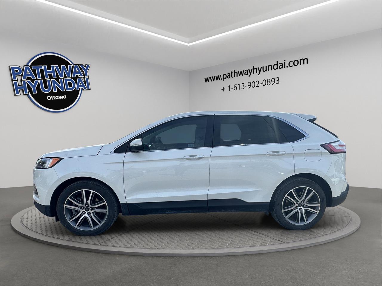 2023 Ford Edge Titanium | Reverse Cam | Heated Seats Photo