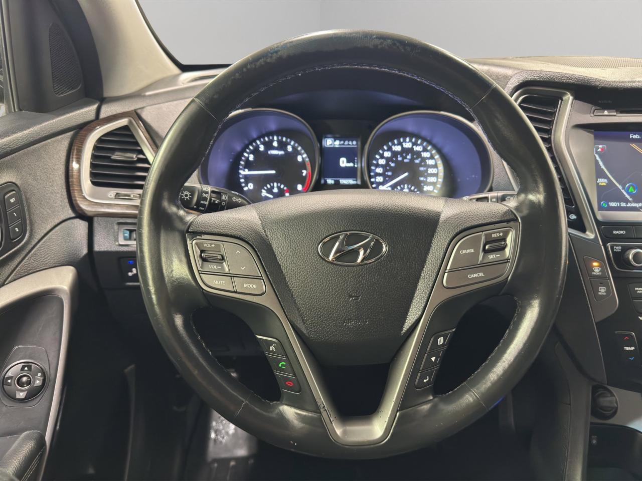 2017 Hyundai Santa Fe Sport Luxury Photo