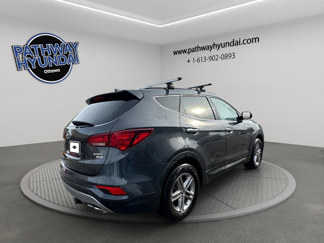 2017 Hyundai Santa Fe Sport Luxury Photo3