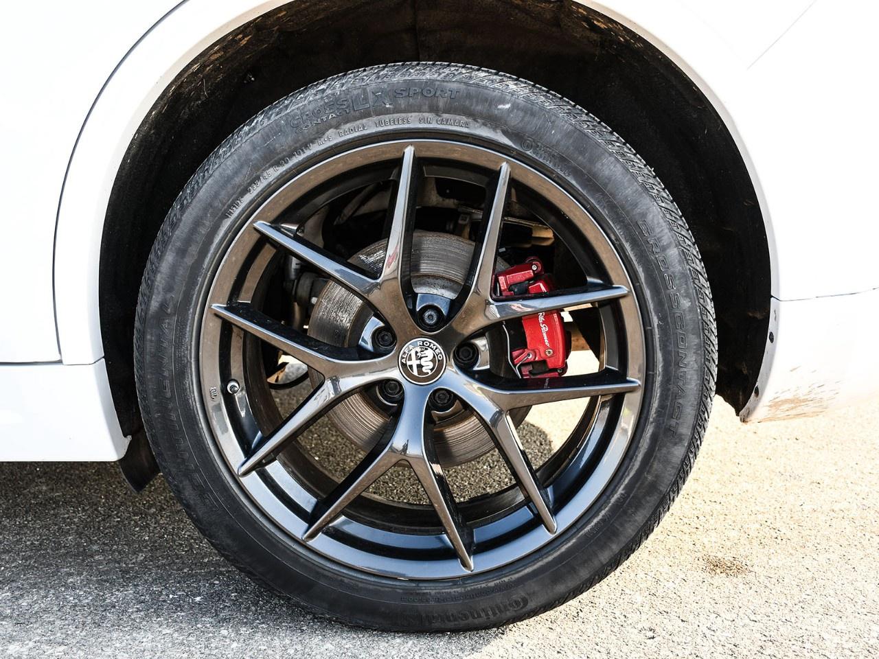 2021 Alfa Romeo Stelvio Ti Sport AWD Photo