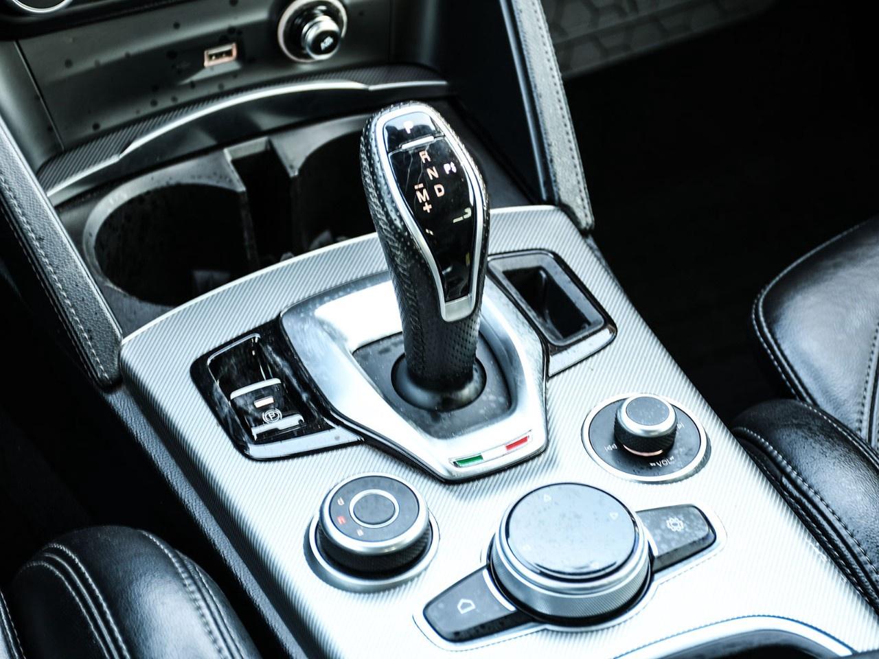 2021 Alfa Romeo Stelvio Ti Sport AWD Photo