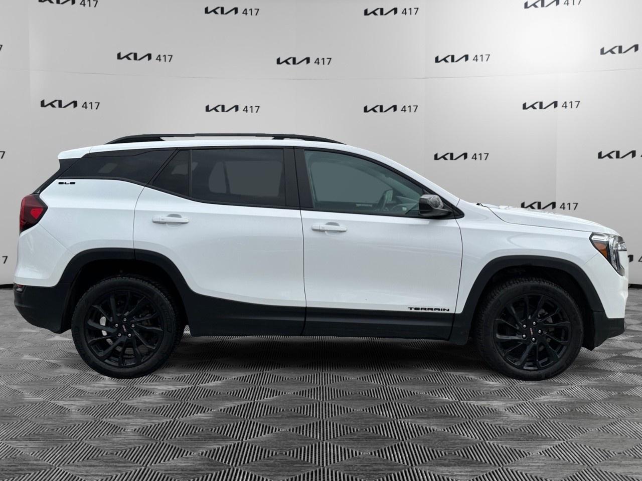 2023 GMC Terrain AWD SLE Photo