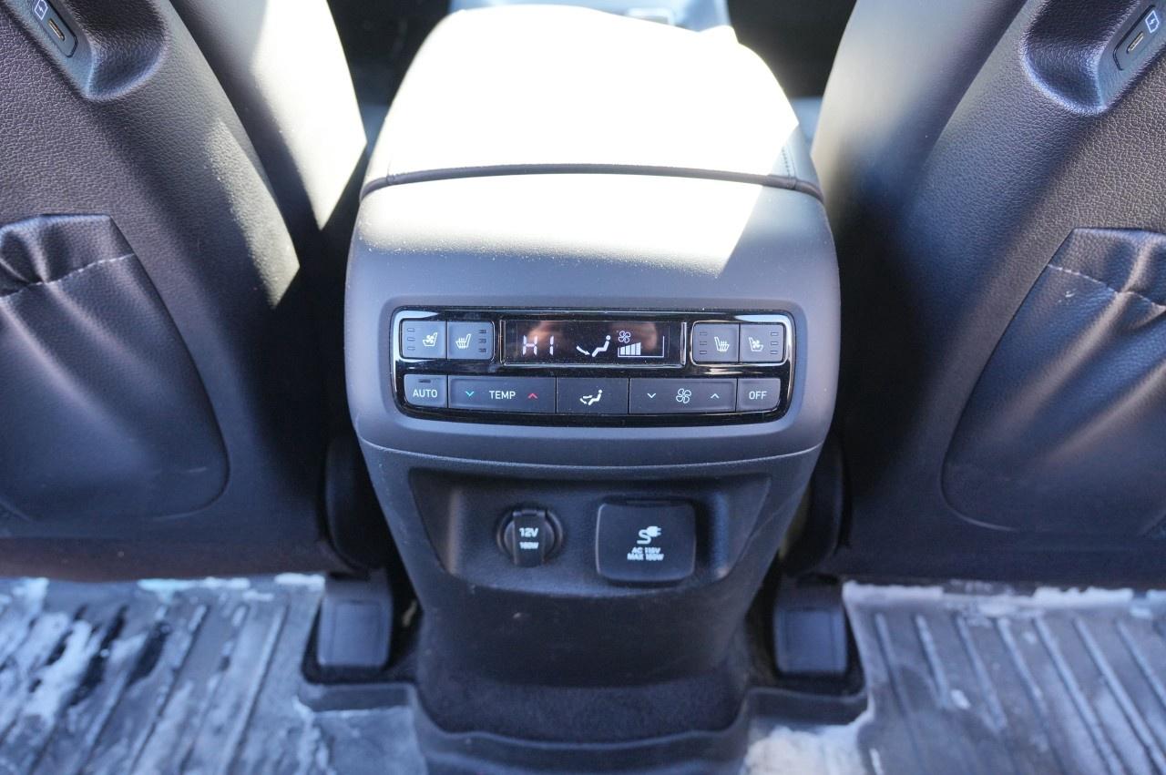 2024 Hyundai PALISADE Ultimate Calligraphy 7-Passenger AWD Photo