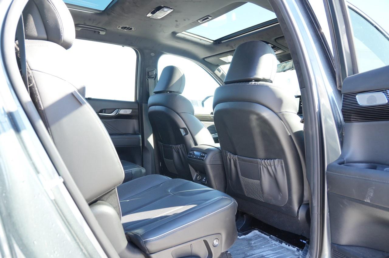 2024 Hyundai PALISADE Ultimate Calligraphy 7-Passenger AWD Photo