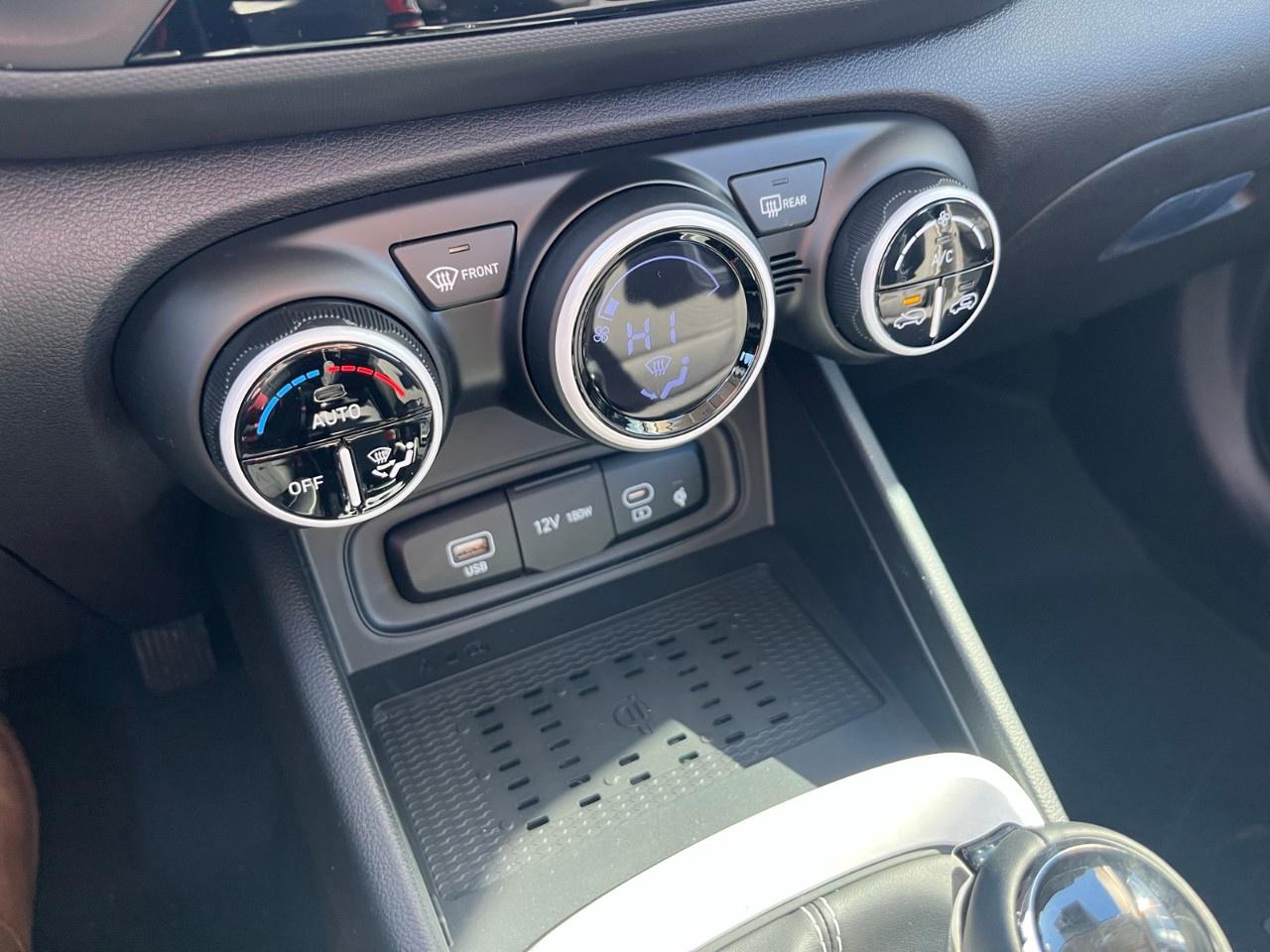 2026 Hyundai Venue Ultimate IVT w/Black Interior Photo