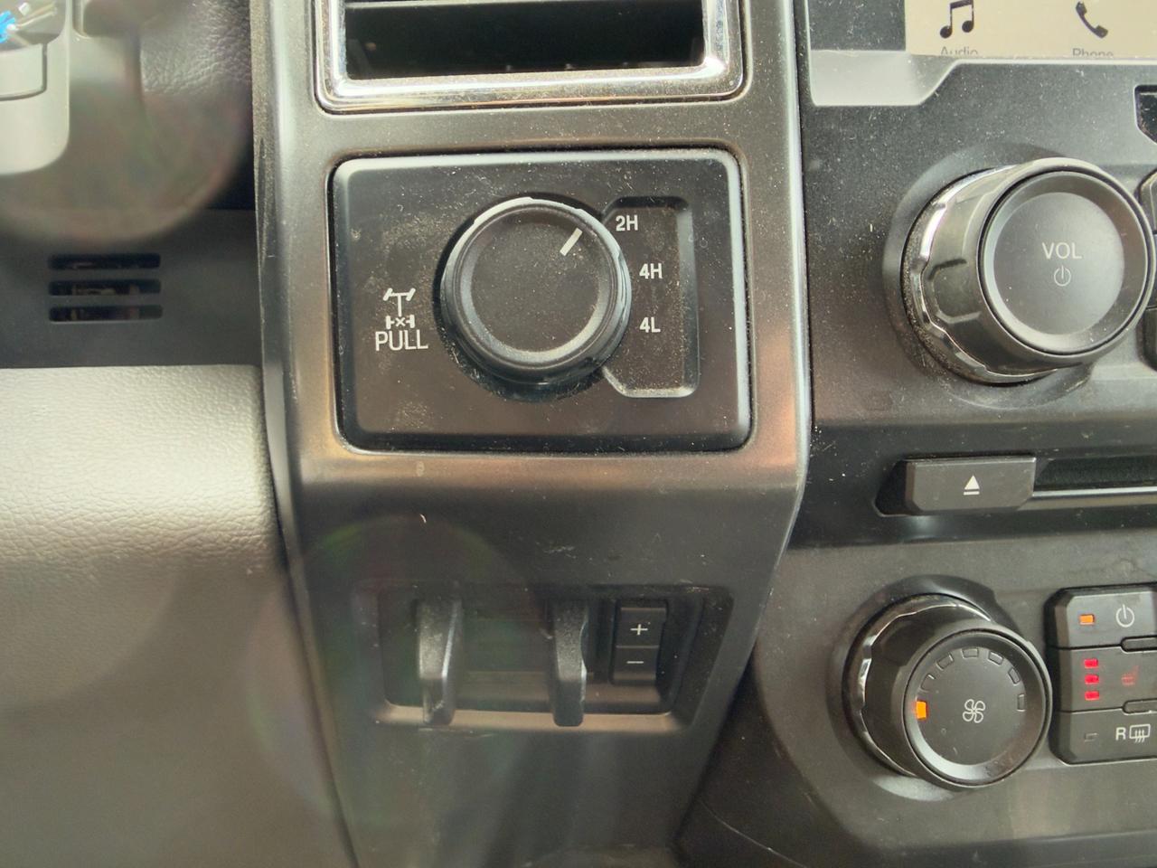 2018 Ford F-250 XLT 603A|PREM PKG|CONSOLE|HEATED STS|TONNEAU|SVC RECOR Photo