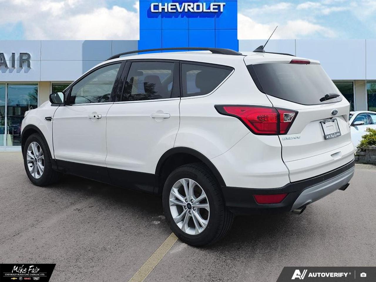 2019 Ford Escape SEL Leather Trimmed Heated Front Bucket Seats, Leather Wrapped Steerting Wheel Photo3