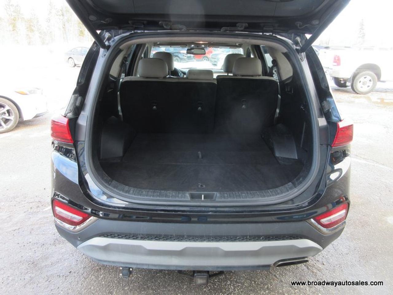 2019 Hyundai Santa Fe ALL-WHEEL DRIVE SEL-MODEL 5 PASSENGER 2.0L - TURBO.. DRIVE-MODE-SELECT.. PANORAMIC SUNROOF.. LEATHER.. HEATED SEATS & WHEEL.. Photo