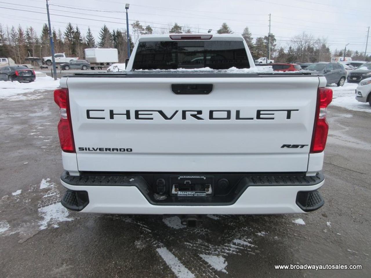2021 Chevrolet Silverado 1500 GREAT VALUE RST-EDITION 5 PASSENGER 3.0L - DURAMAX.. 4X4.. CREW-CAB.. SHORTY.. POWER SUNROOF.. LEATHER.. HEATED SEATS & WHEEL.. Photo