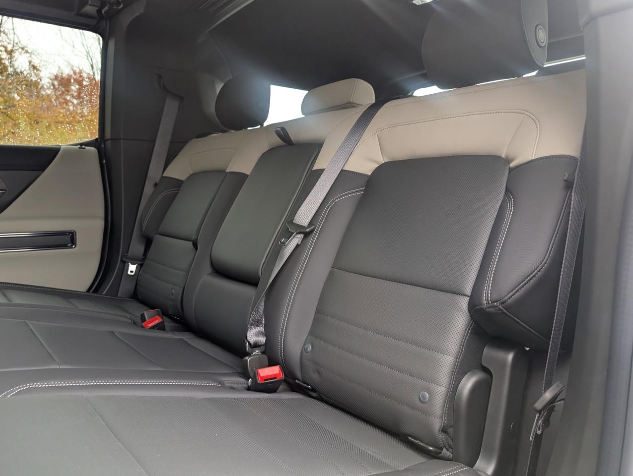 2026 GMC HUMMER EV SUV 2X Photo