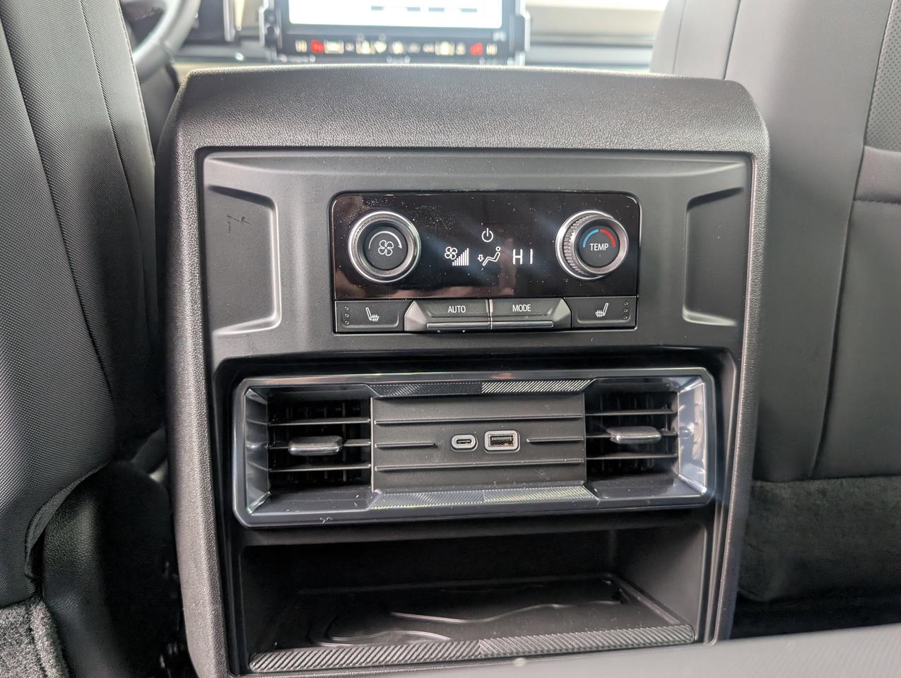 2026 GMC HUMMER EV SUV 2X Photo