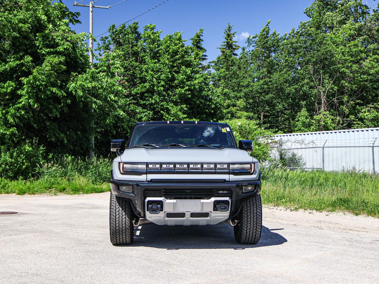 2026 GMC HUMMER EV SUV 2X Photo