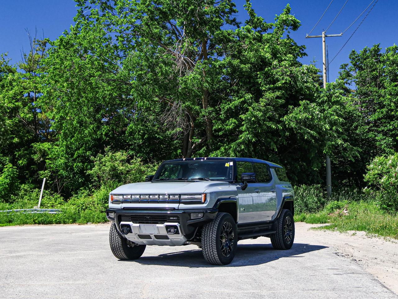 2026 GMC HUMMER EV SUV 2X Photo