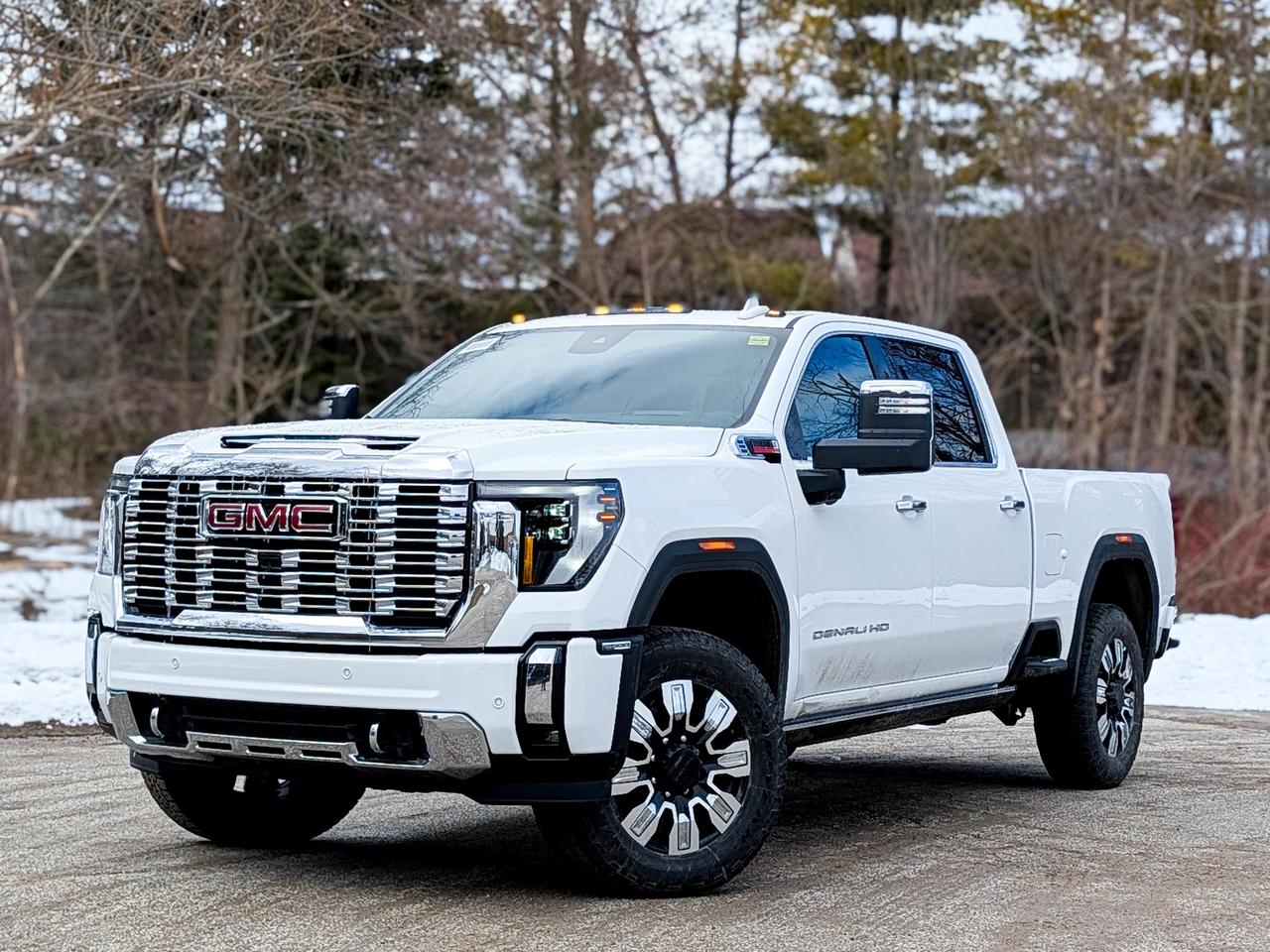 2026 GMC SIERRA 2500HD DENALI Photo