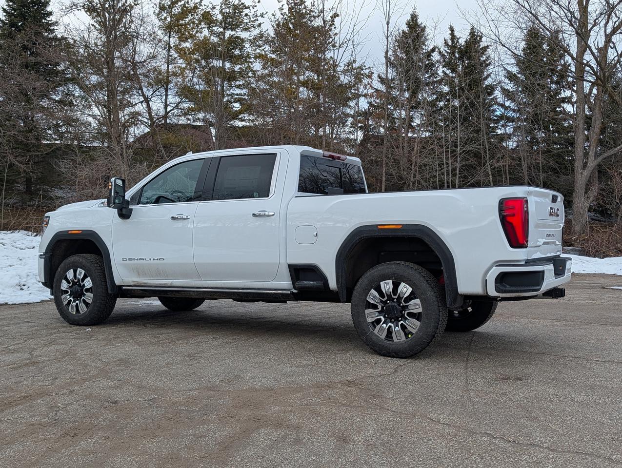 2026 GMC SIERRA 2500HD DENALI Photo