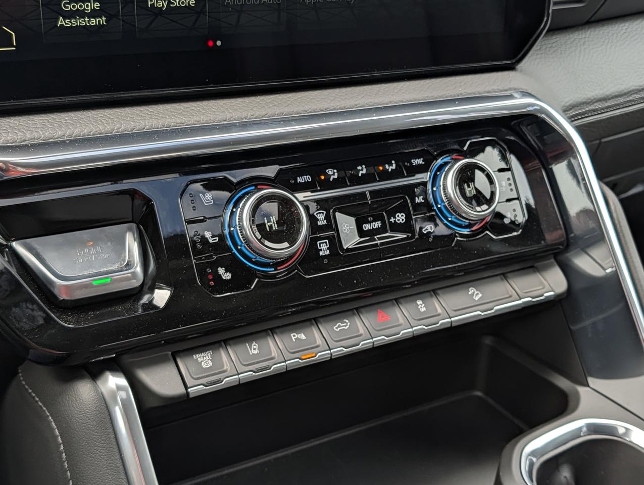 2026 GMC SIERRA 2500HD DENALI Photo