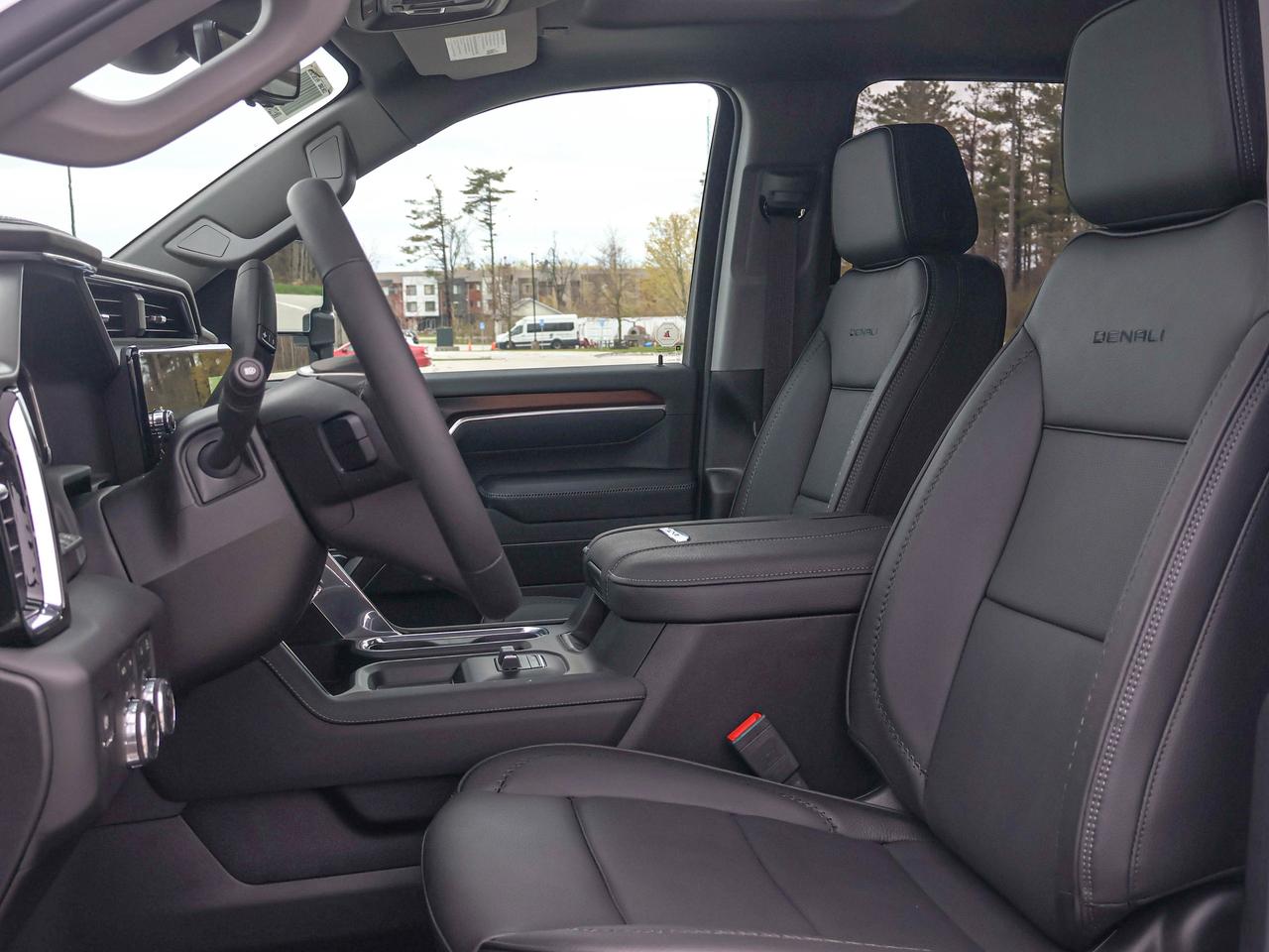 2026 GMC SIERRA 2500HD DENALI Photo