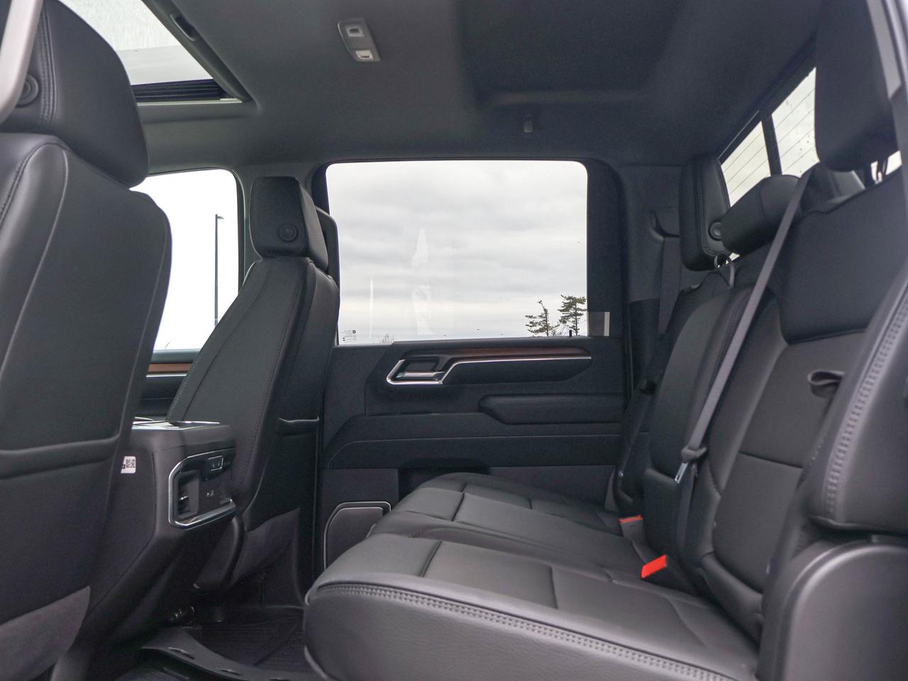 2026 GMC SIERRA 2500HD DENALI Photo