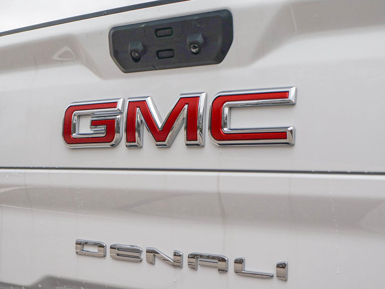 2026 GMC SIERRA 2500HD DENALI Photo